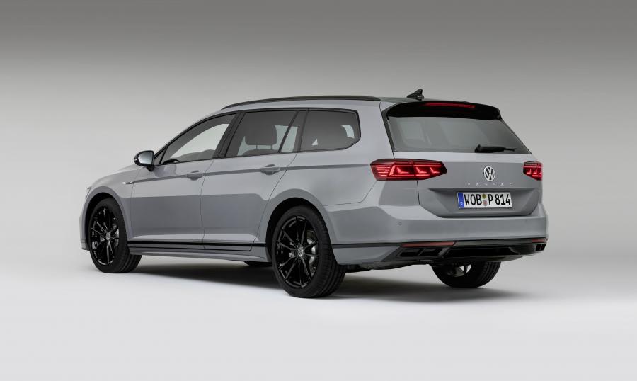  Volkswagen Passat Variant R-Line Edition (B8) 2019 года  (фото 4 из 31)